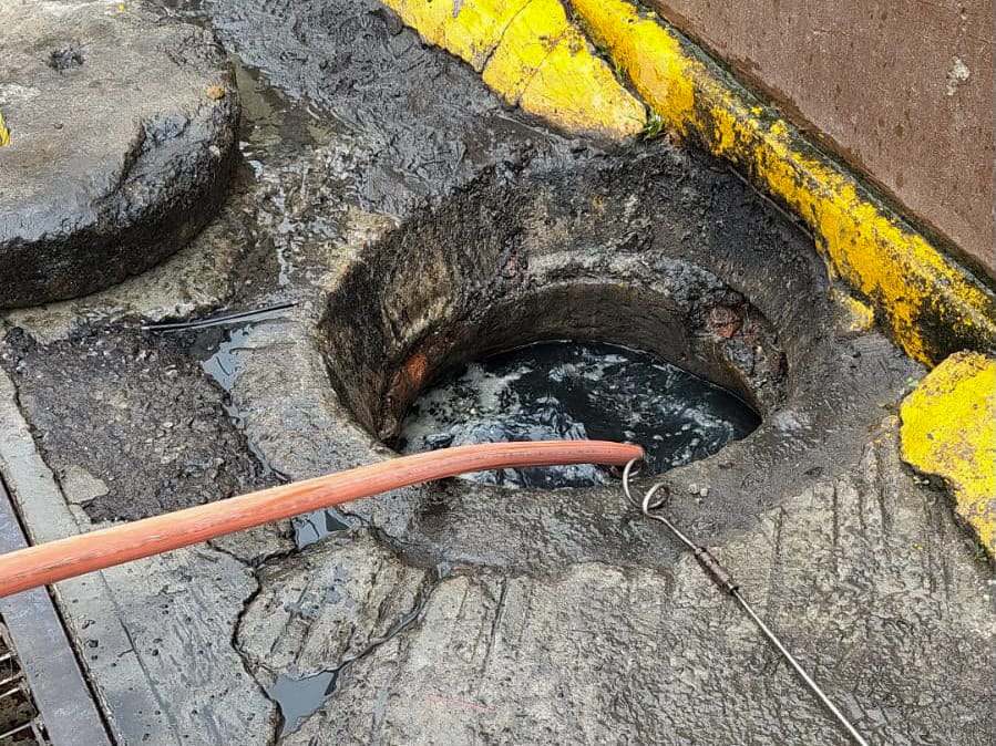 Refuerza Ayuntamiento de Tlaxcala acciones preventivas para proteger a familias de la calle Zaragoza en Acuitlapilco